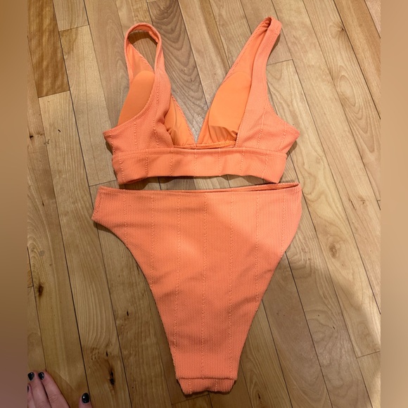 Aerie Swimsuit - Picture 4 of 4